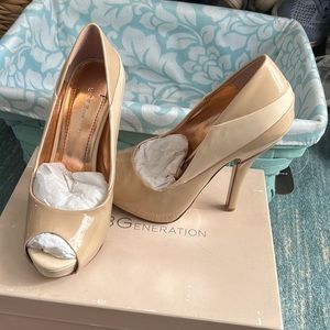 BCBG Liberty heels size 7